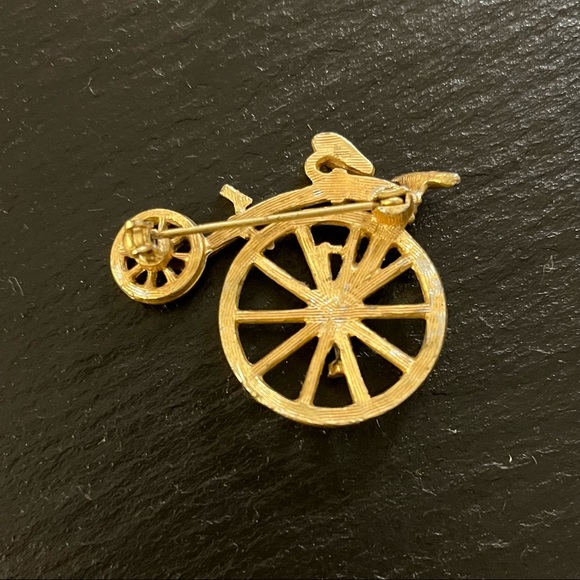 Vintage Bicycle Goldtone Pin Brooch - Picture 2 of 9